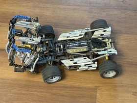 LEGO TECHNIC: Silver Champion (8458)