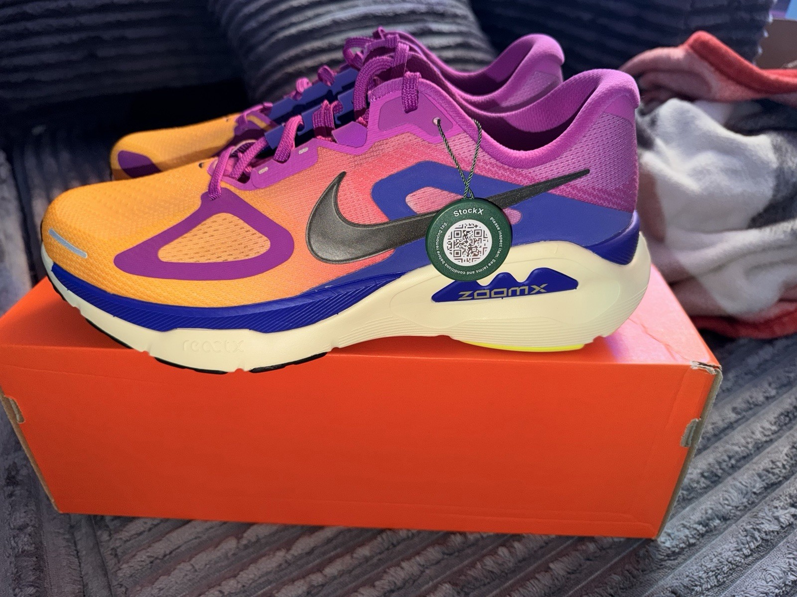 Nike Air Zoom Structure Plus Hyper Violet Orange Purple HQ30
