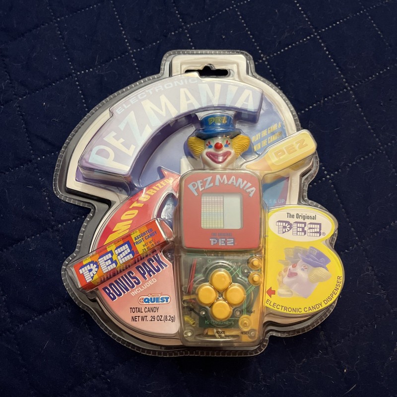 1999 Toy Quest Electronic PEZ Mania Pezmania Tetris Video Game Dispenser