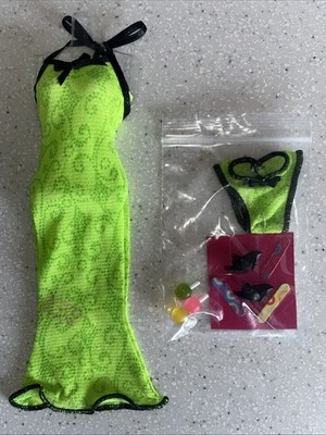 Barbie Fashion Avenue Nail Beauty  Lingerie Lime Green Complete Set  New