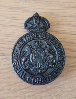 WW1 Metropolitan Special Constabulary Constable Cap Badge WO Lewis