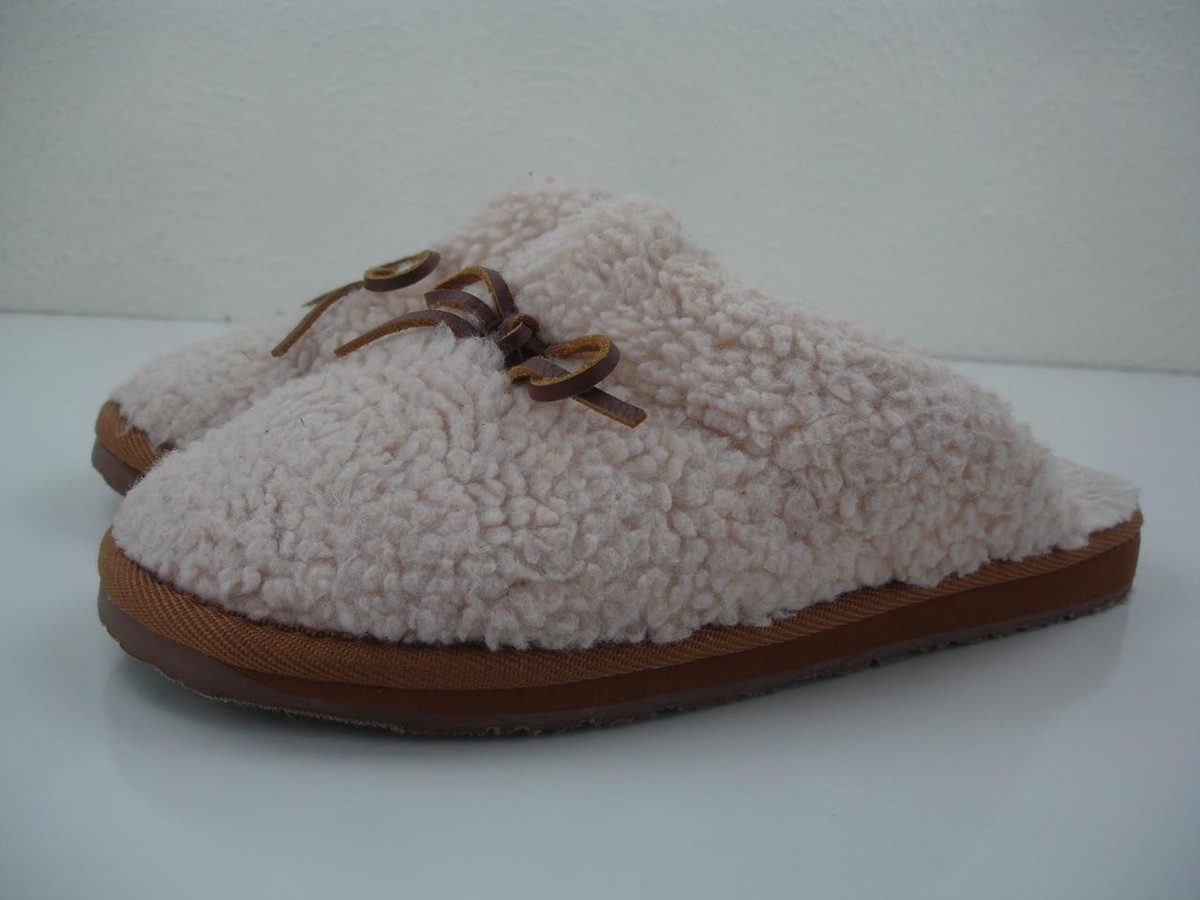 Womens M Minnetonka Moccasin Flurry Scuff Faux Fur Slippers Ivory Slip-On  Flat