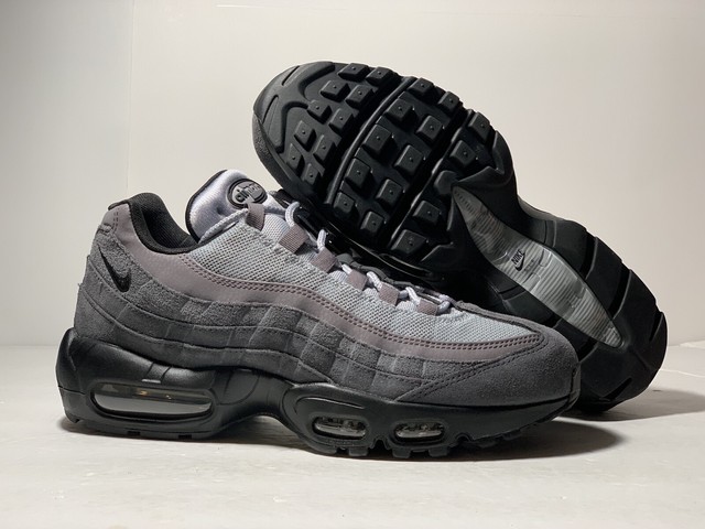 air max 95 black white sequoia