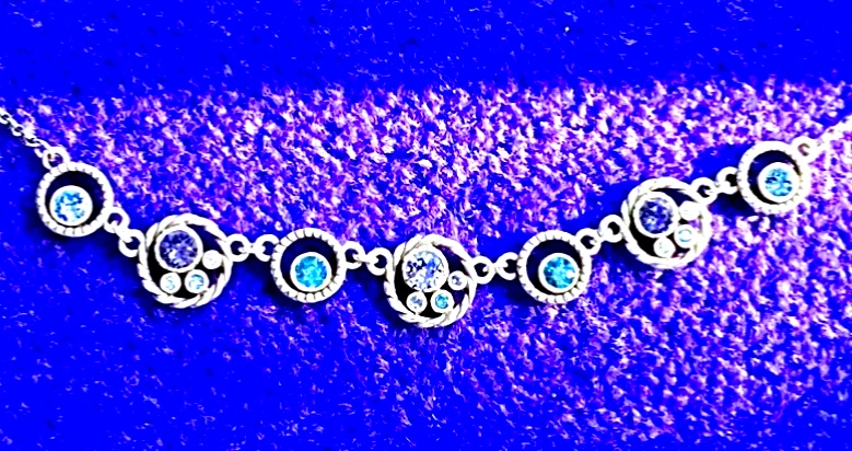 COLLAR HALO BRILLANTE TANZANITA PÚRPURA AZUL TONOS SWAROVSKI CRYS SLVR EN MUY BUENA CONDICIÓN+ Foto 2 de 4