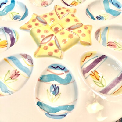 Ariela Tulip Egg Holder Deviled Eggs Party Time Buffet Table Pot Luck Go To