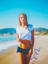 Suki Waterhouse - oryginalny osobisty autograf na seksownym zdjęciu