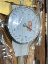 Avenger Craftsman Professional 6" Dial Calipers .001" TIN Coated In Wooden Box