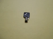 *UNKNOWN BRAND TOOL BOX LOCK KEY 044
