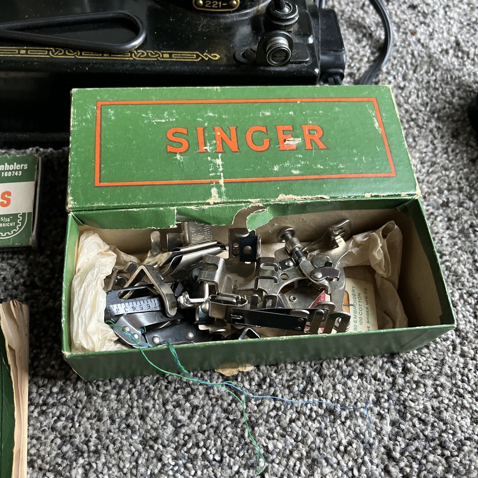 Vtg Singer 2211 Portable Featherweight Sewing Machine Case