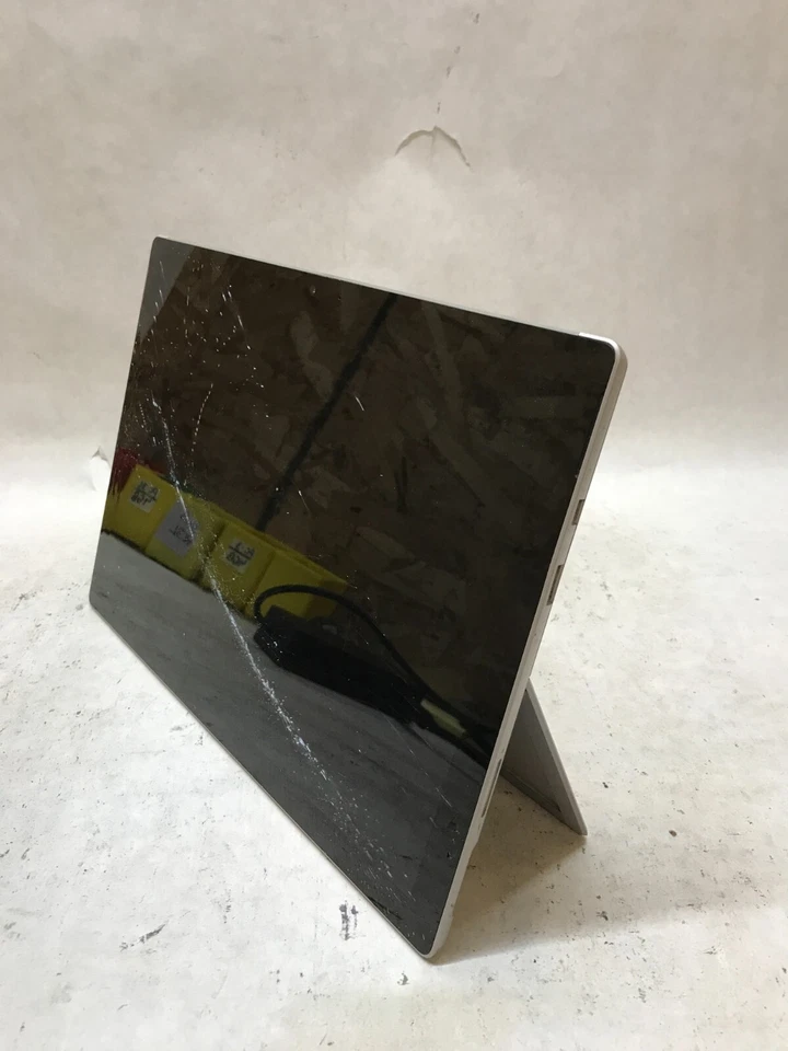 Microsoft Surface Pro 5 1796 i5 4GB RAM 128GB SSD NO OS POWER DEAD For Parts -DW - Image 3 of 4