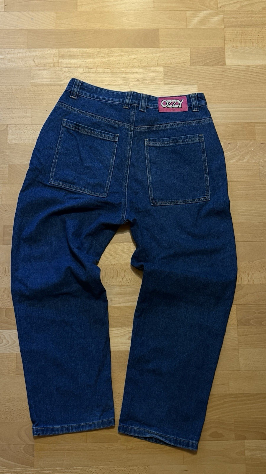 Size 42 - Dark Stonewash