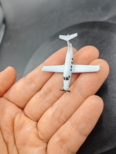 NEW 1/350/400 Swiss Pilatus PC-12 business jet finished aircraft model 2/pcs..