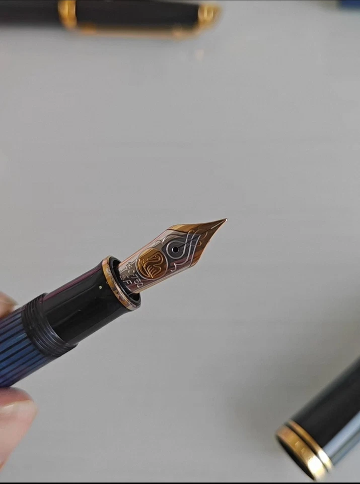 Pelikan M800 faixa azul 18k - ponto EF - Imagem 4 de 4