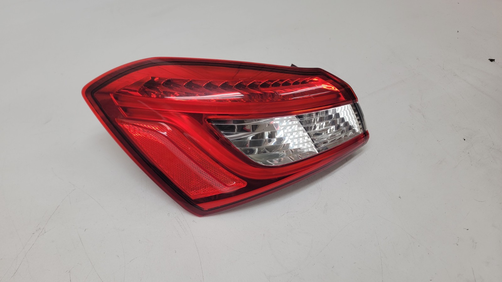 2014-2020 MASERATI GHIBLI OUTER QUARTER REAR LEFT DRIVER TAILLIGHT LAMP OEM