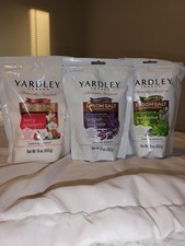 Yardley Epsom Salt W/ Eucalyptus  Mint ,berry blossom,  English lavender 3