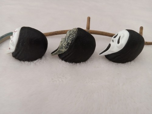 NECA Scream Ultimate Ghosface Heads Lot Of 3 Heads And Accessorie - Picture 6 of 9