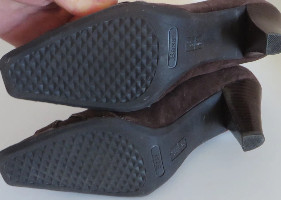 BASS Astrid  Womens size 8.5 M Brown Suede Buckle Loafer Heel Pumps Casual Shoes - Image 4 of 4