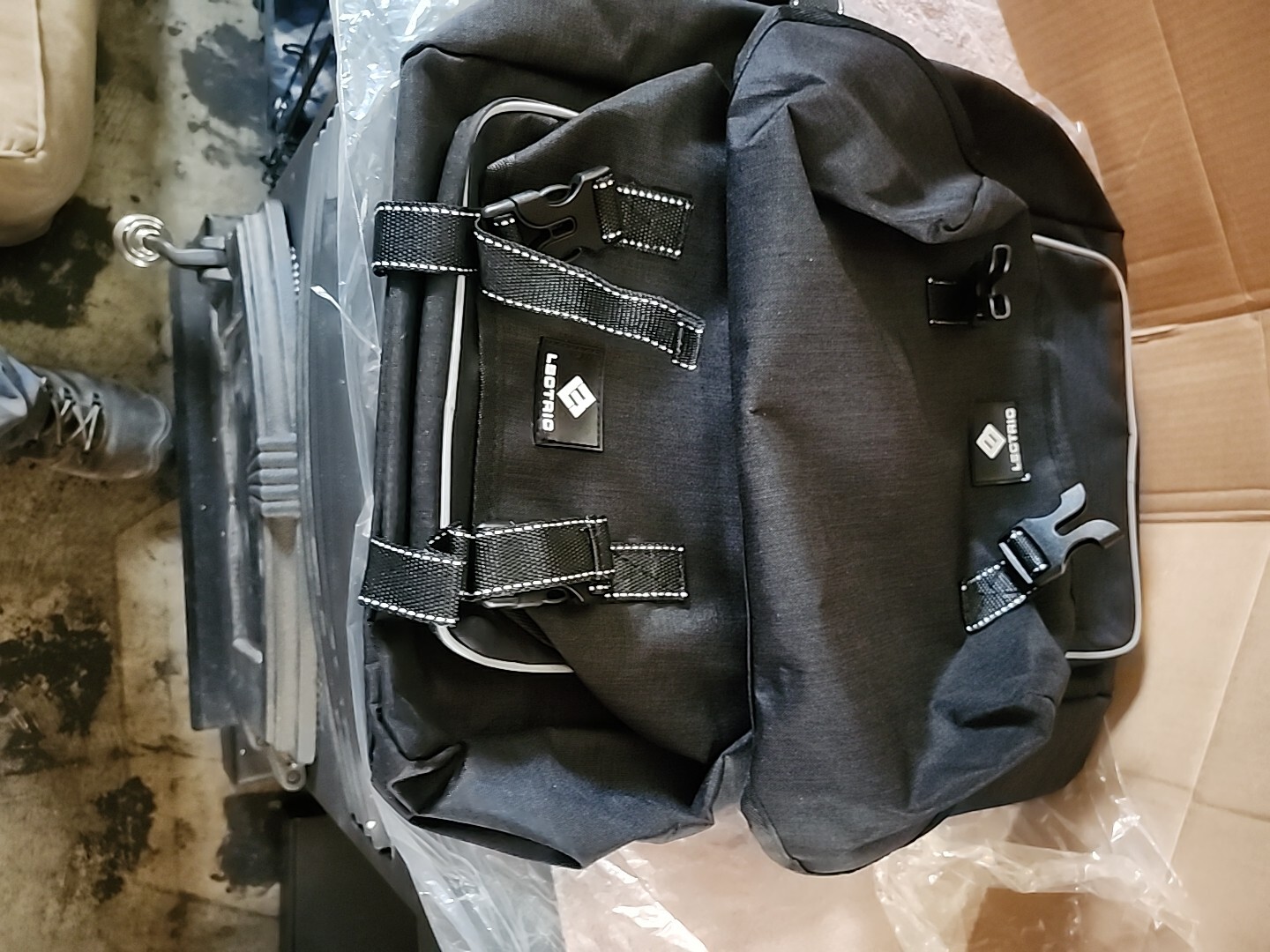 LECTRIC EBIKE , WATER RESISTANT PANNIER SADDLE BAGS, NEW IN SEALED BAG