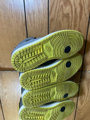 Jordan 1 Retro 99 Cool Grey Vibrant Yellow (654140 032) s