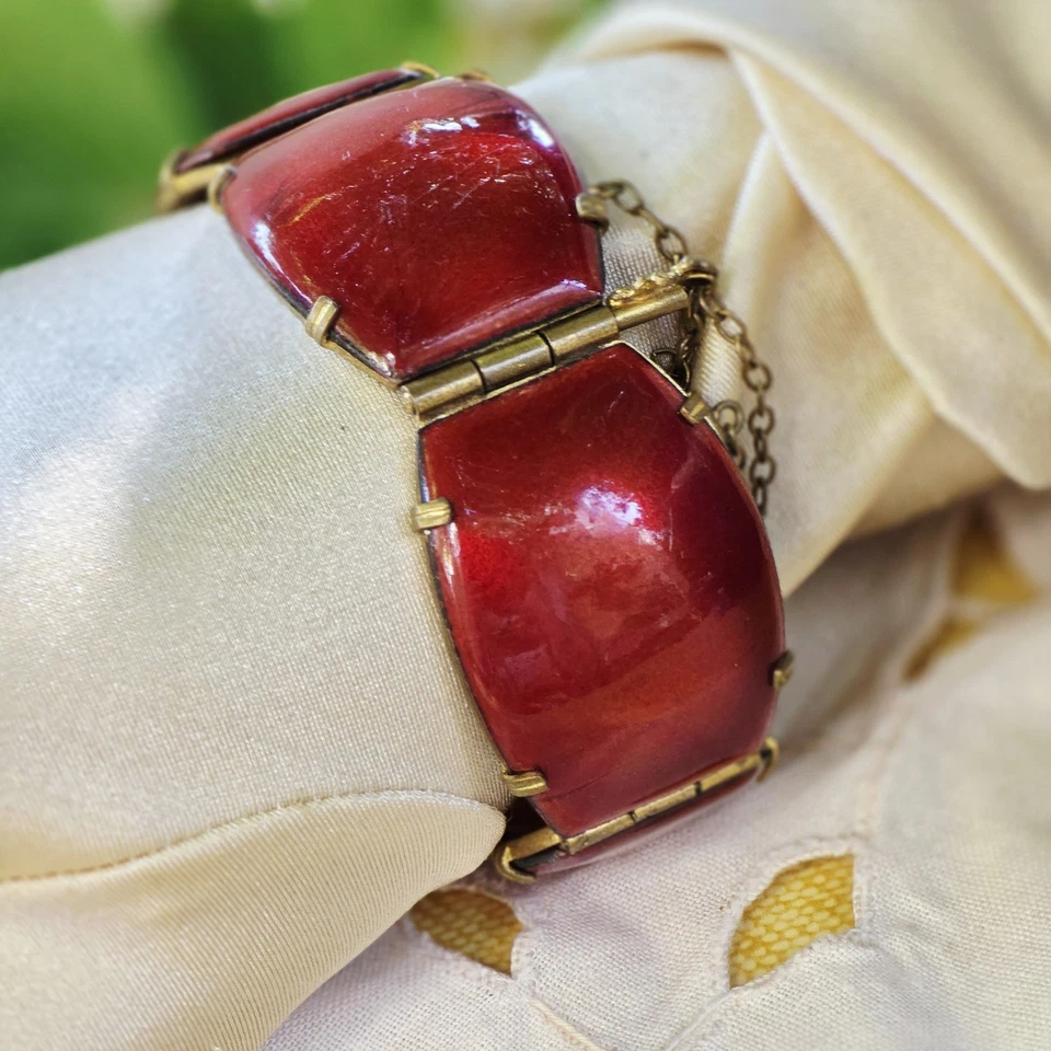Superbe Bracelet Articulé Vintage – Plaques en Émail Rouge et Signature Bétourné - Photo 3/4