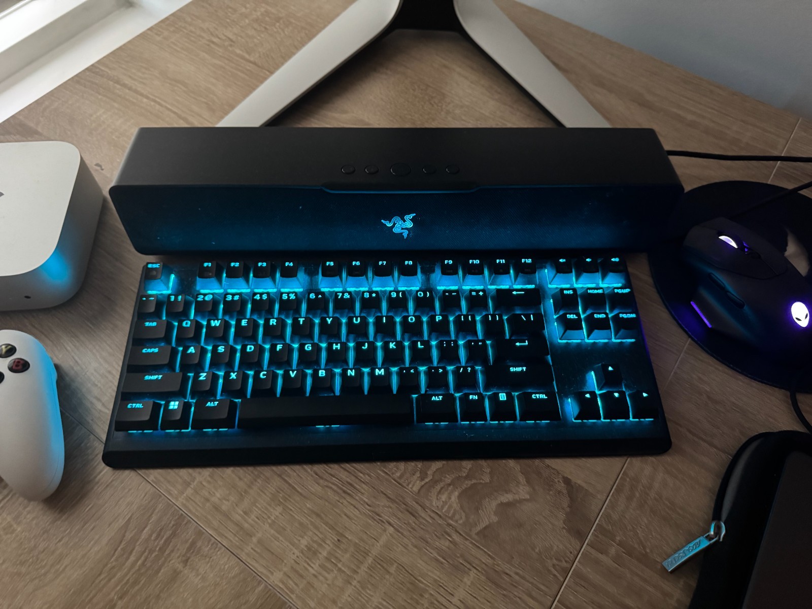 Alienware Aurora R16 & Alienware Tenkeyless Keyboard & Wireless Gaming ...