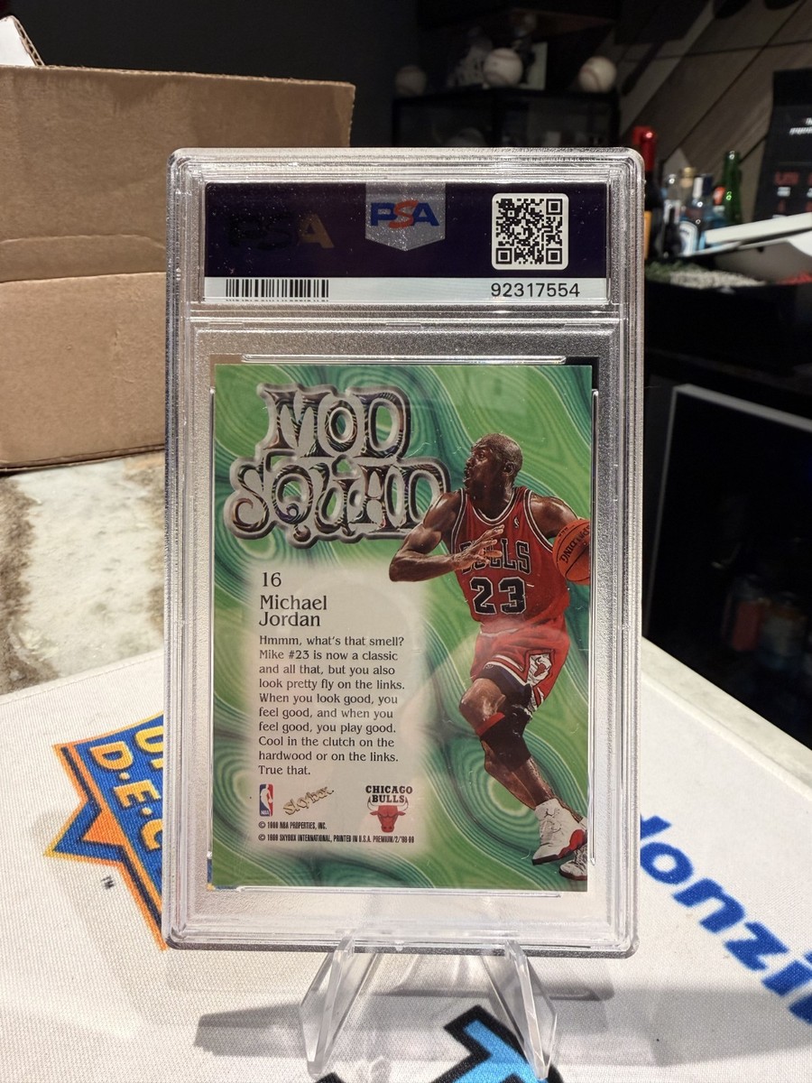 1998 Skybox Premium Michael Jordan Mod Squad #16 Insert PSA 7