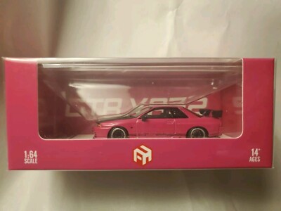 Focal Horizon Skyline GT-R R32 Top Secret Pink 1:64 (Hood Opens)
