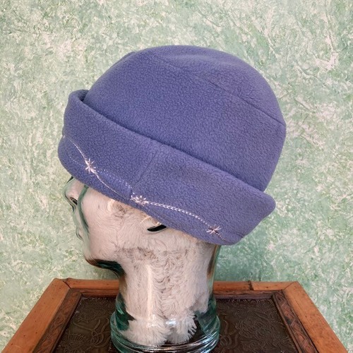 COLUMBIA woman's purple winter hat SIZE 