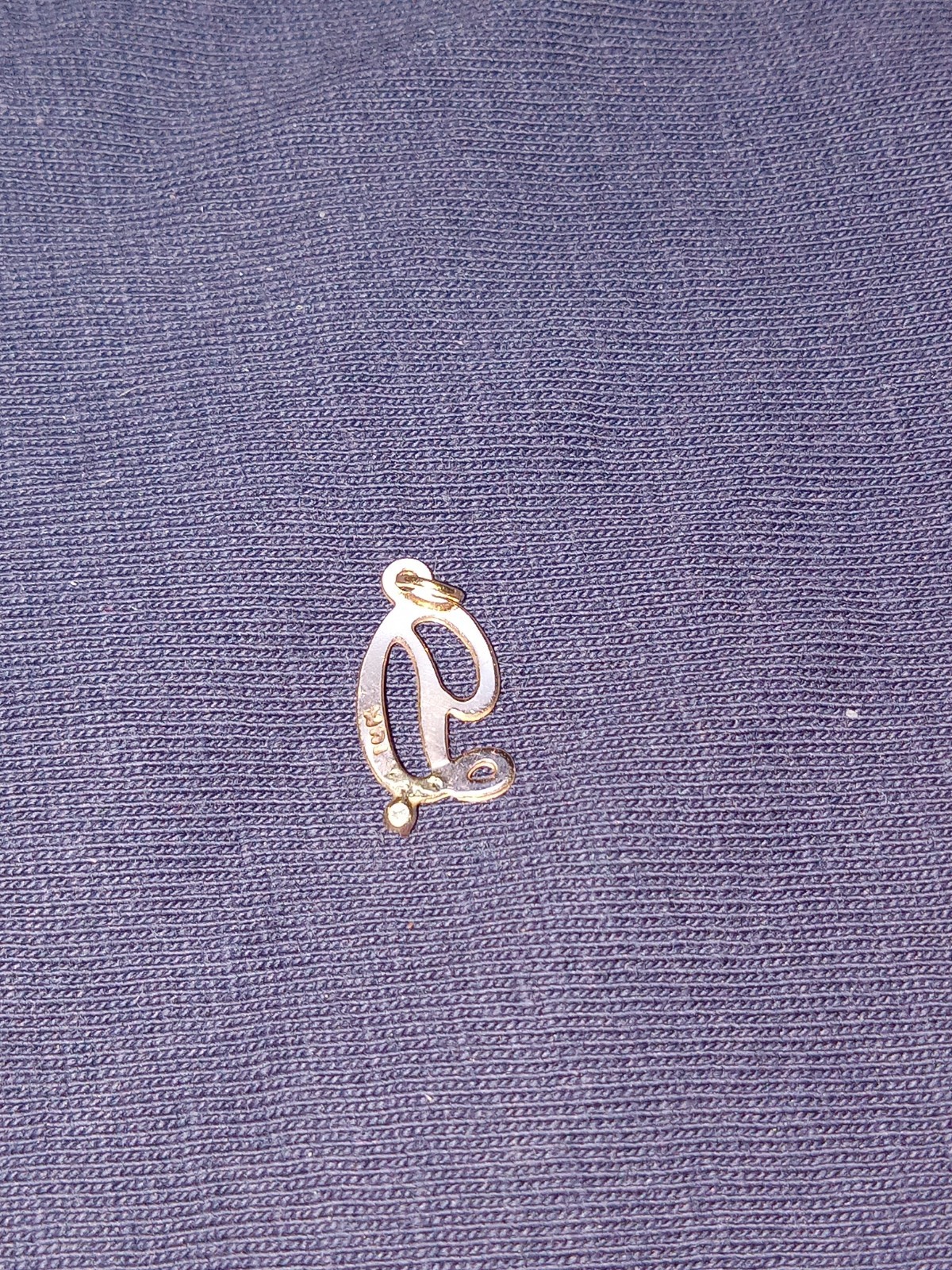 Solid 10K Yellow Gold 'D' Letter Initial Light Ne… - image 3