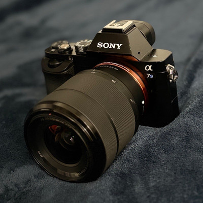 Sony Alpha a7S 12.2MP Black Mirrorless Camera w/ Sony 28-70mm f/3.5-5.6