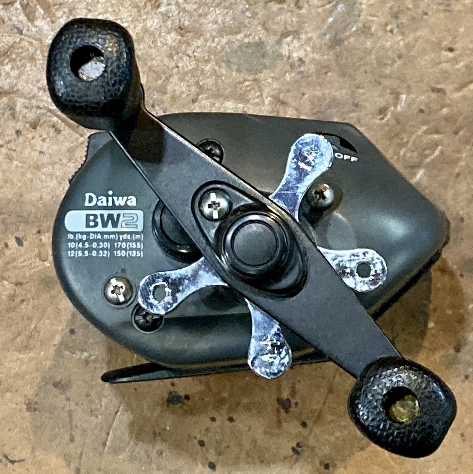 Vintage Daiwa &bull; BW2 &bull; Baitcast Fishing Reel &bull; 5.2:1 &bull; Graphite