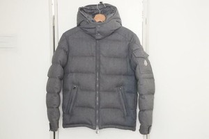 jaqueta moncler usada