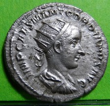 SCARCE  Roman Coins  GORDIANO  Antoniniano   3 Grs.  XF-/VF+  SILVER 