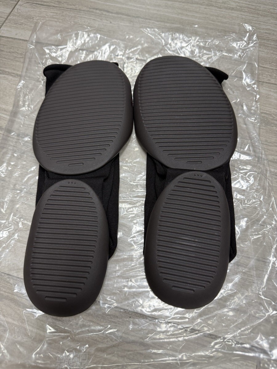 YEEZY PODS - SIZE 3 - Brand New - MADE IN ITALY VERSION - NO BAG