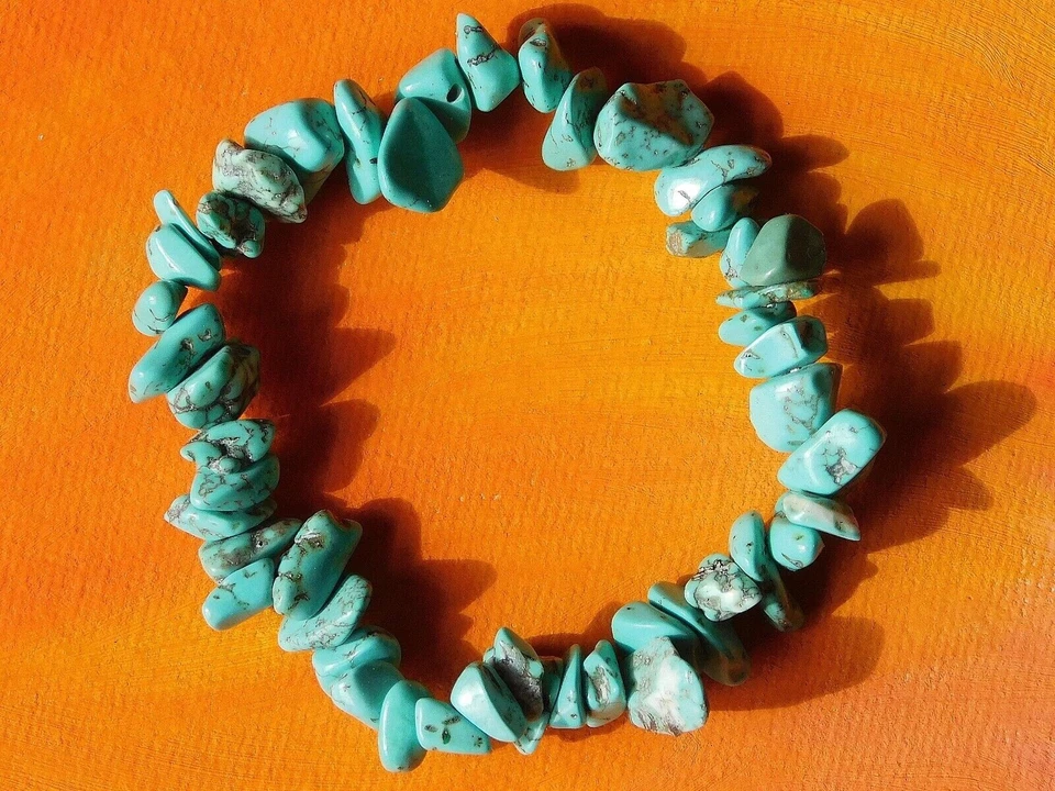 Handgefertigt auf Bestellung - Edelstein Chip Perlen Armband - Turquoise Howlite - Bild 3 von 3