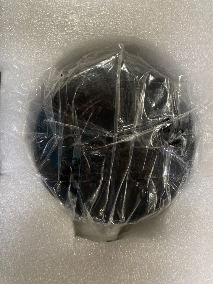 Short Tube Newtonian Equitorial Reflector Telescope New in Box - Image 4 of 4