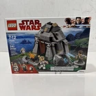 LEGO Star Wars: Ahch-To Island Training (75200) New Sealed