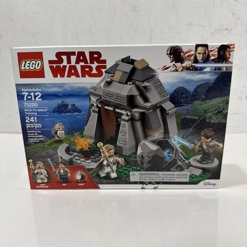LEGO Star Wars: Ahch-To Island Training (75200) New Sealed
