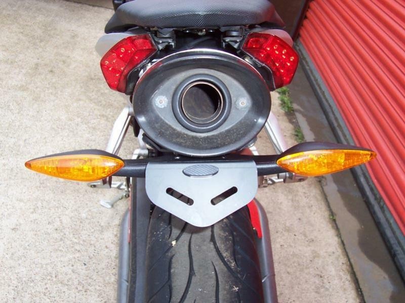 Support de plaque R&G RACING noir pour éliminer la bavette de Benelli TNT 1130