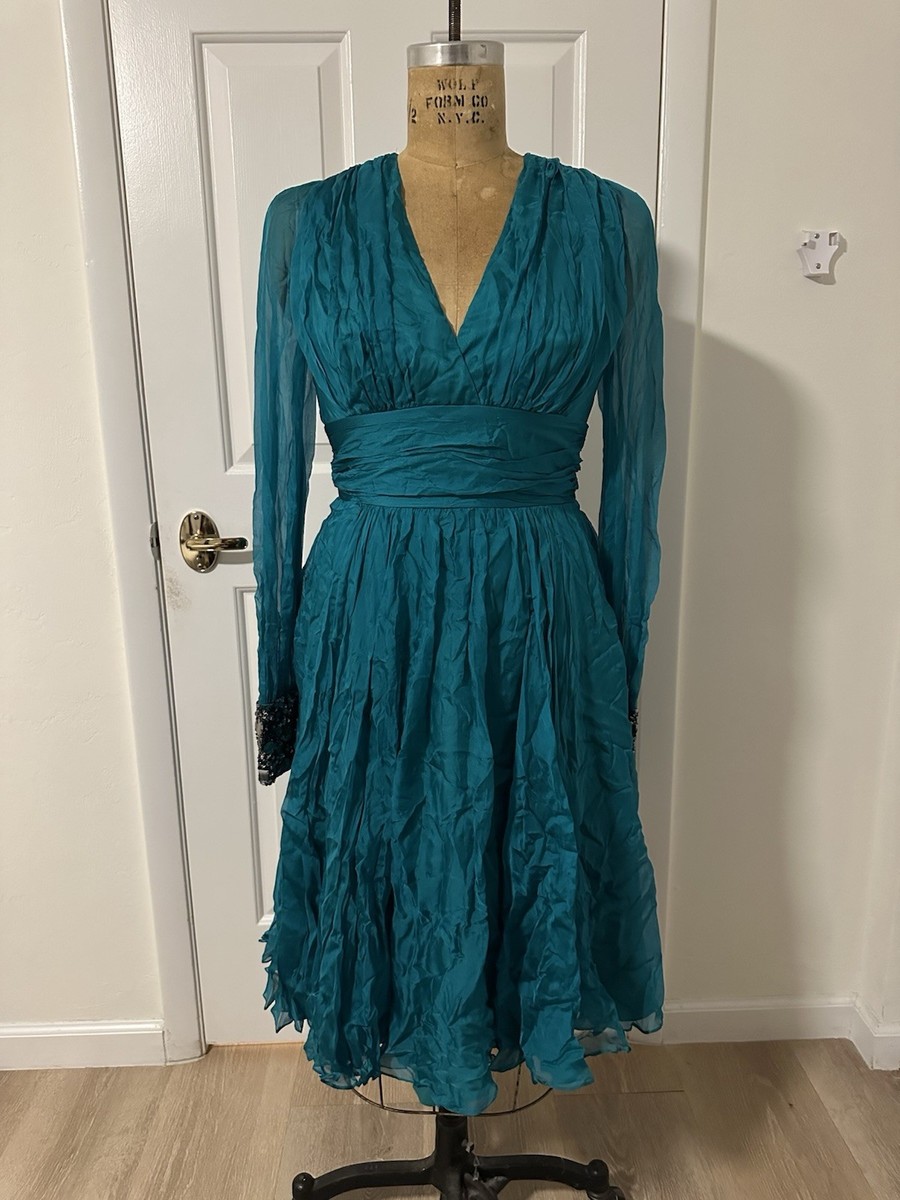 green emerald velvet dress Badgley Mischka Sculptural Gown main image 0