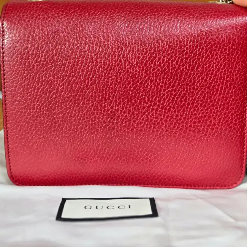Gucci Interlocking Chain Bag Small Red - Authentic - image 2