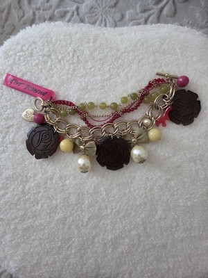 Betsey Johnson Charm Bracelet Wooden Roses, Pearls NWT RARE Vintage