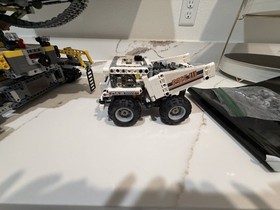 LEGO TECHNIC: Bucket Wheel Excavator (42055) PLEASE READ DESCRIPTION