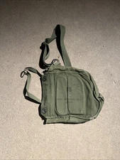Vietnam Era US M17A1 Gas Mask Bag (DD258