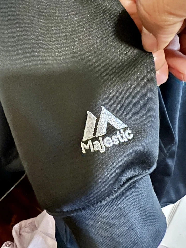 Men’s Majestic NBA Spurs Full Zip Hoodie 4XL Black  - Image 4 of 4