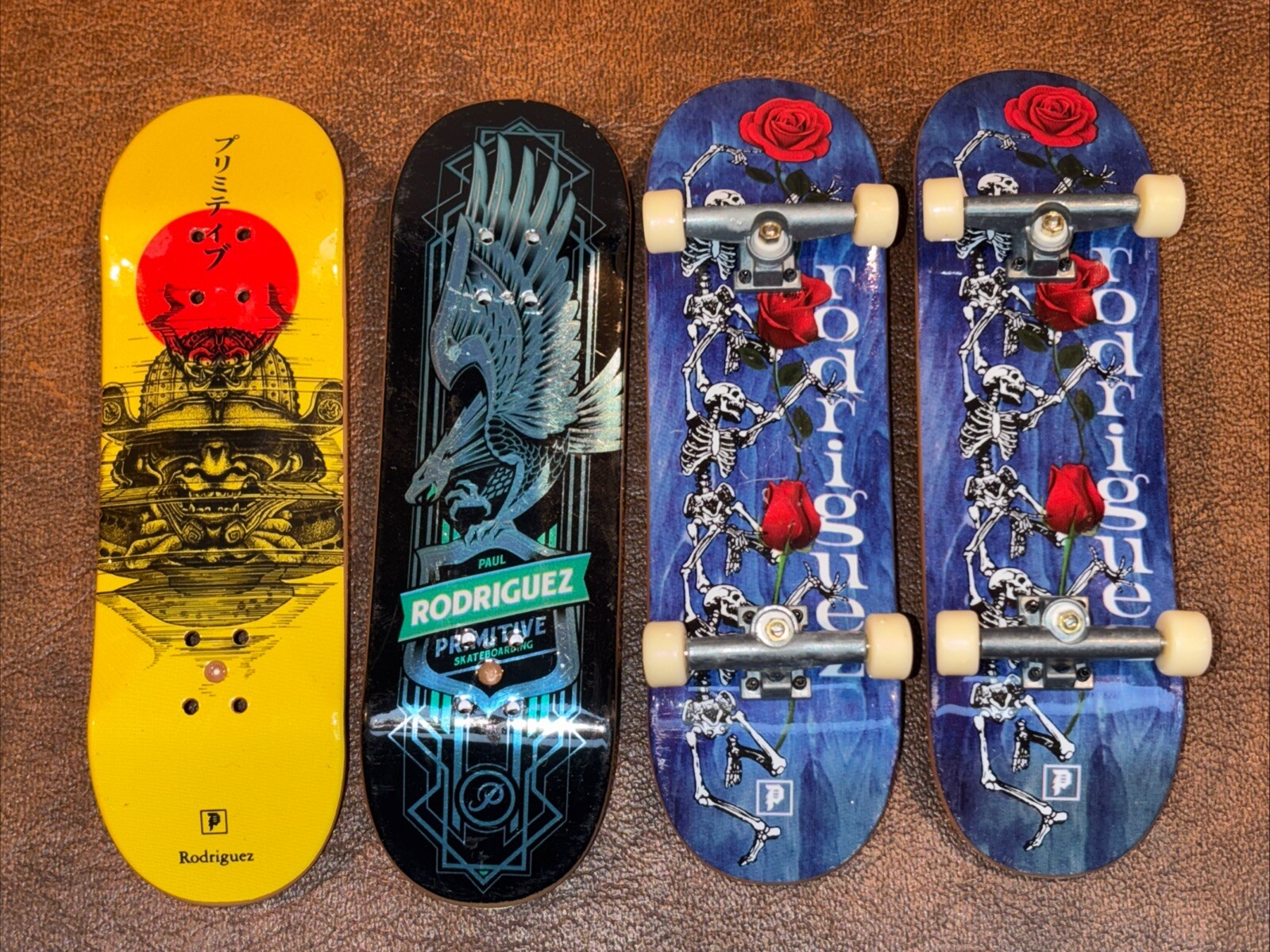 Tech Deck Mini Skateboard Fingerboards Lot x4 Rodriguez Boards Detailed Description