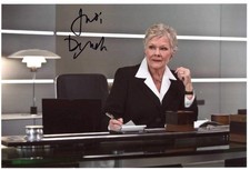 JAMES BOND ACTRESS Judi Dench M autograph, signed photo