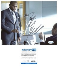 DULE HILL SIGNED WEST WING PSYCH SUITS 8x10 PHOTO - ACOA COA