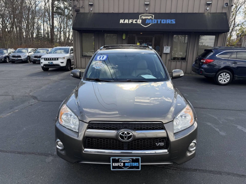 2011 Toyota RAV4 Limited 4x4 4dr SUV V6 - Image 2 of 4