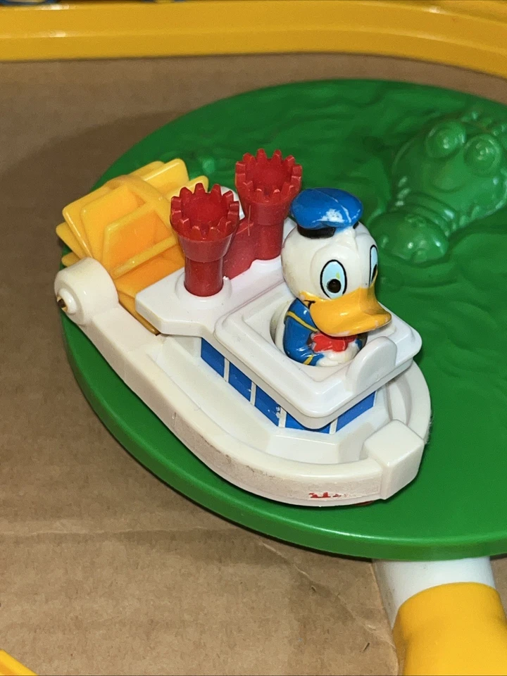 Juego Disneyland de 36 piezas vintage - 12 figuras y 5 paseos diferentes (1986) Foto 4 de 4